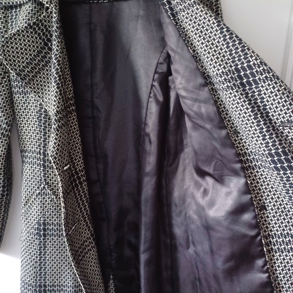 Doubled Breasted Plaid Trench Coat - Picture 3 of 5